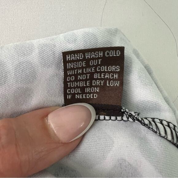 J. McLaughlin Abstract Print Ruched Side Catalina Midi Dress Size M - Picture 11 of 11